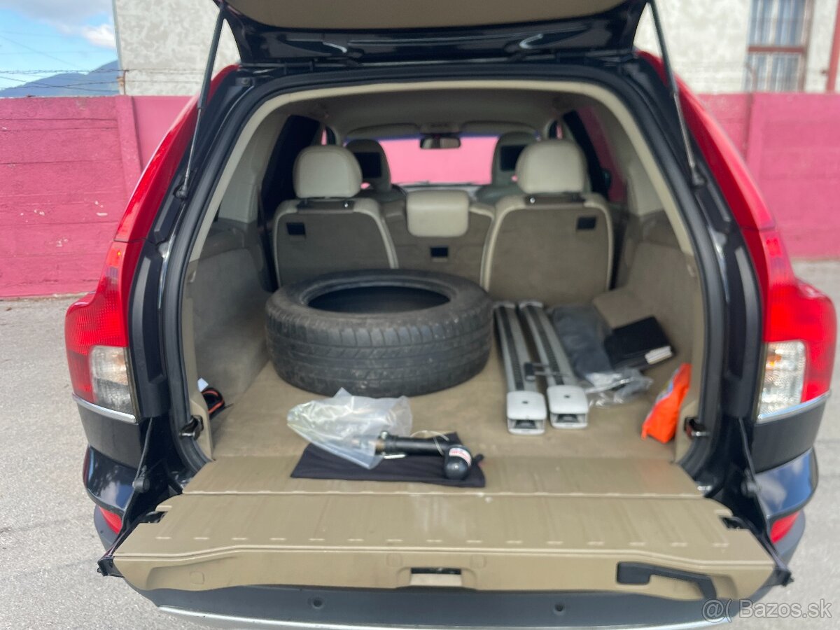 Volvo XC90 - 9