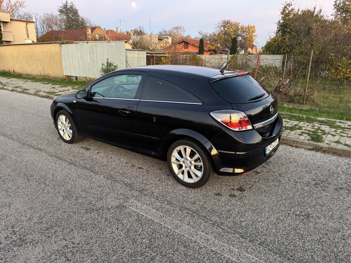 Opel Astra GTC 1.9 cdti (2008) - 9