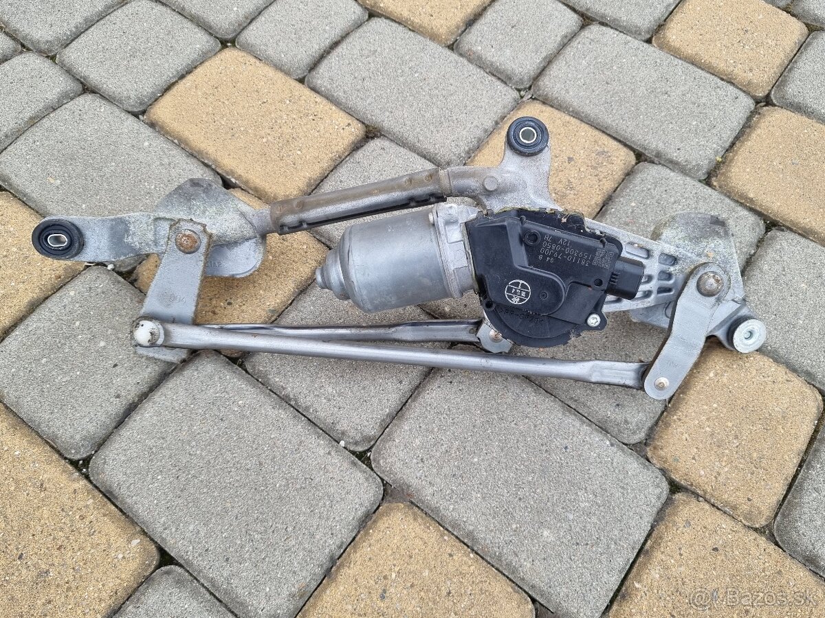 Suzuki SX4 kufrové dvere - 9