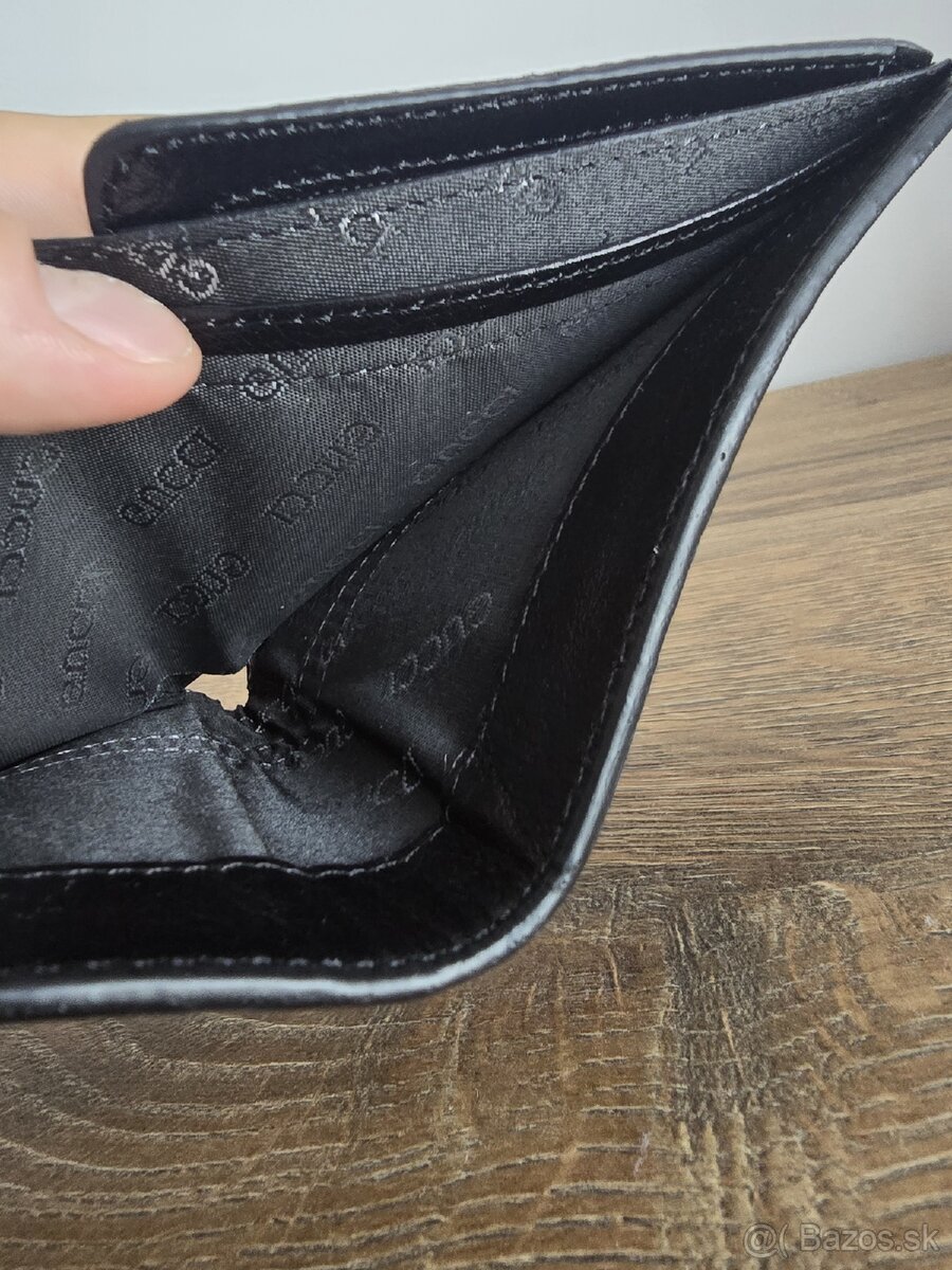 Peňaženka - 9