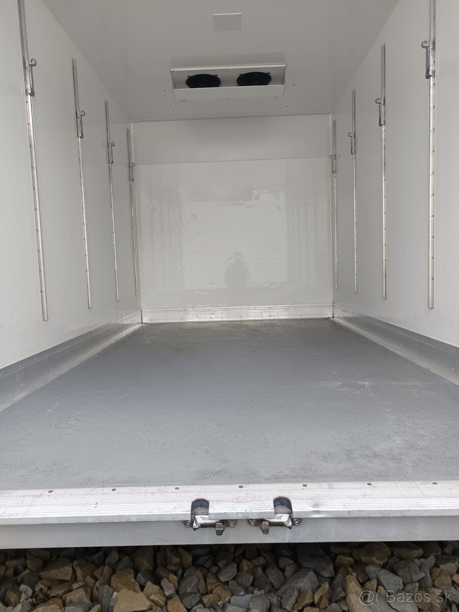 CHLADIACI BOX VONKAJSI - 9