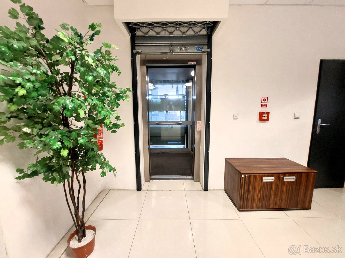 EXKLUZÍVNE Obchodno - administratívne priestory LIVING CE - 9