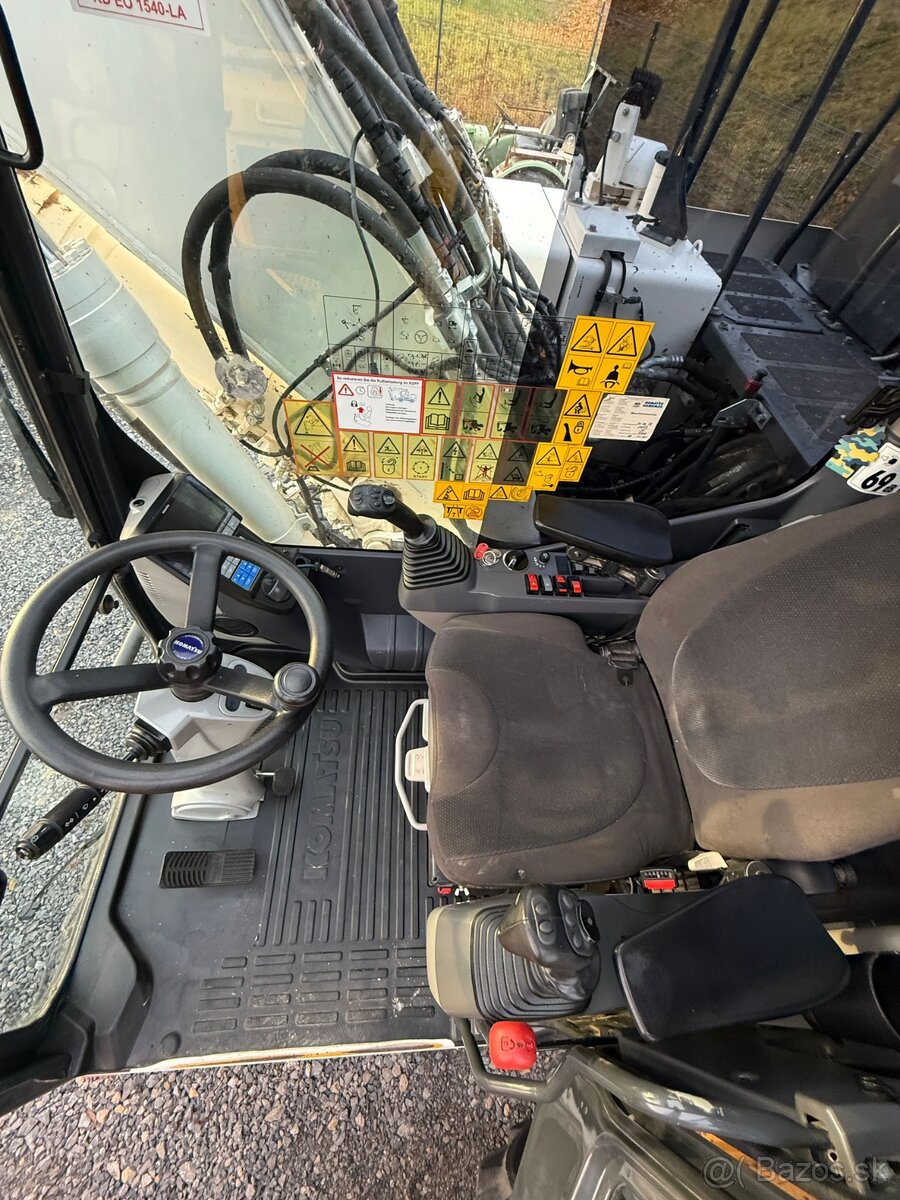 Kolový bagr KOMATSU PW148-11 - 9