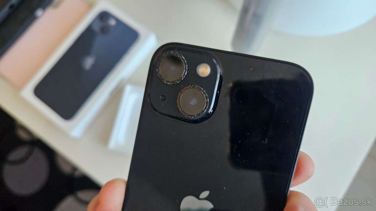 Apple iPhone 13 tmavý 128GB - 9