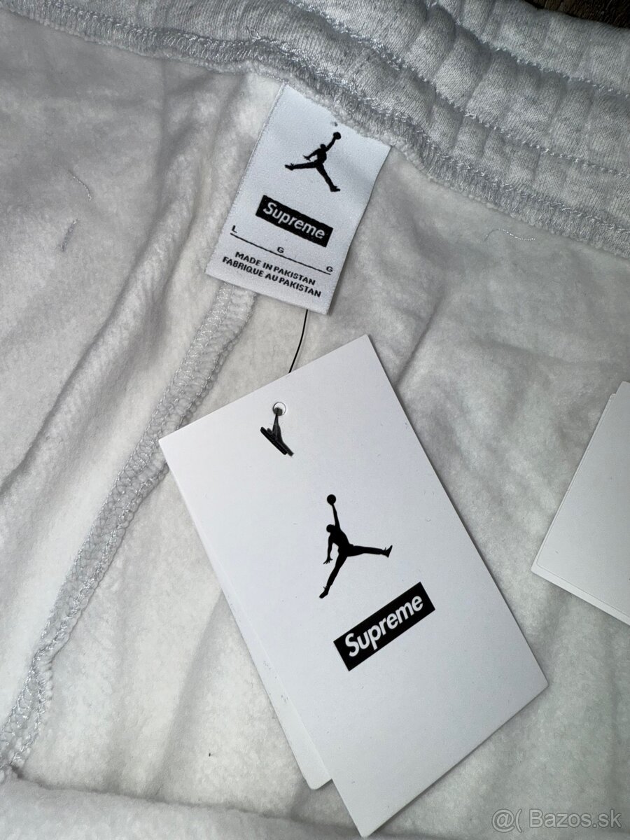 Supreme x Jordan suprava - 9