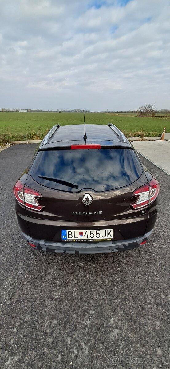 Renault Megane Gradtour 1.5DCI Automat 2015 Limited - 9