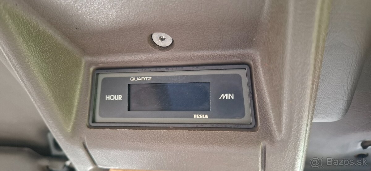 Predám Škoda favorit 136l 1990 46kw - 9