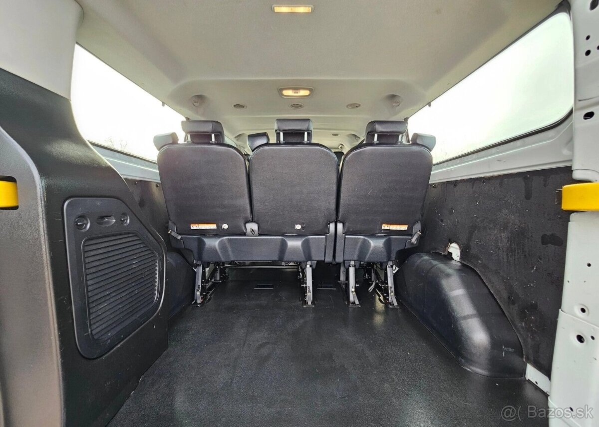 Ford Transit Custom 9 miestny 2.0TdCi 131 koni - 2020 - 9