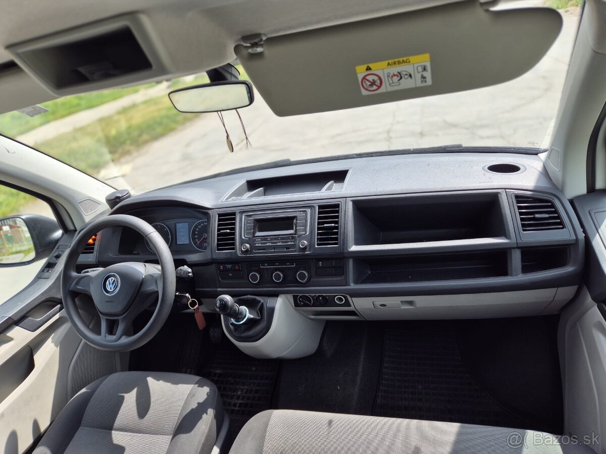 VW Transporter 9 miestny rok 2019 - 9