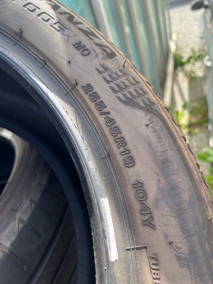 Letne pneu 255/45r19 - 9