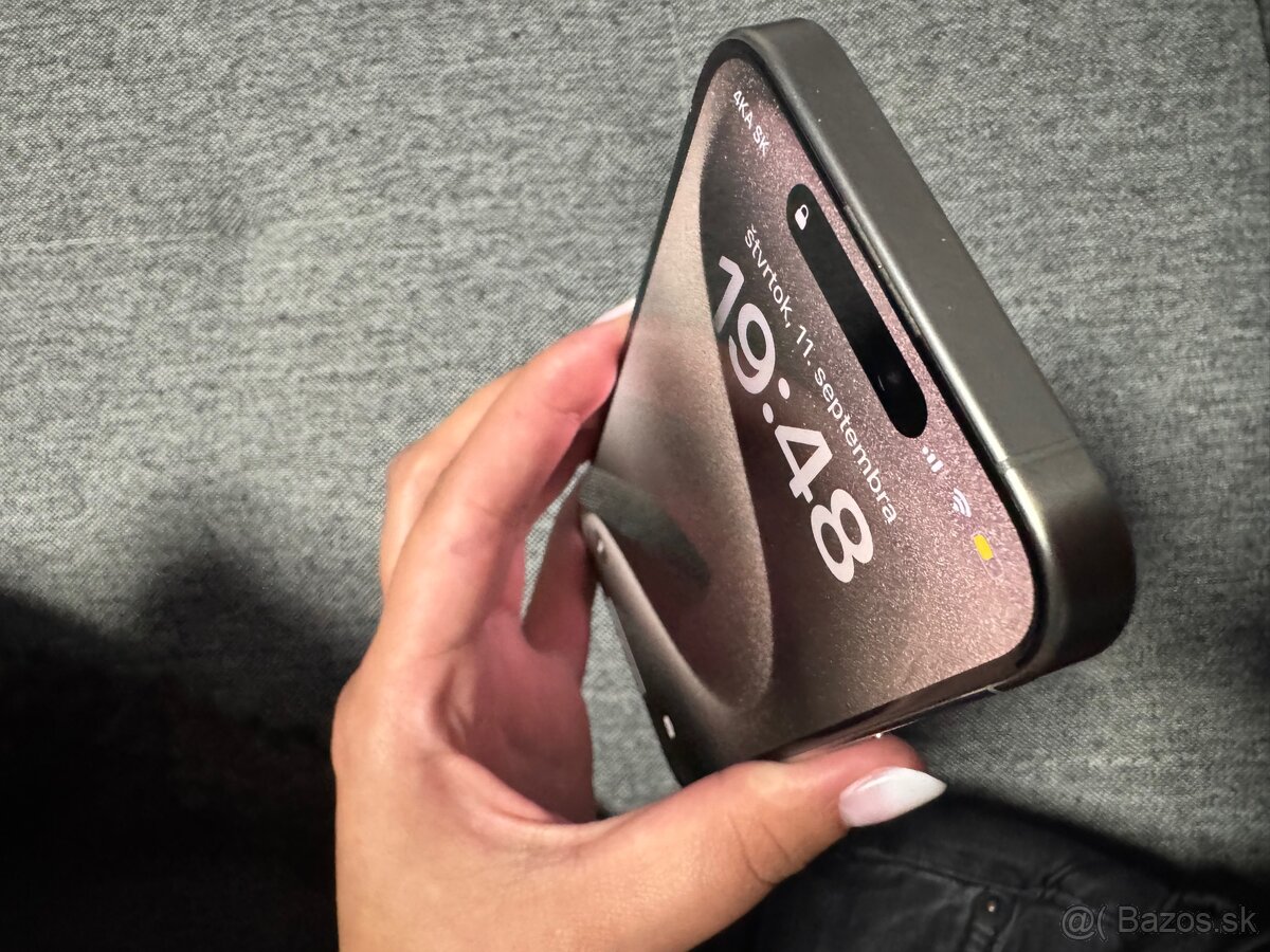 Iphone 15 pro 128GB - 9