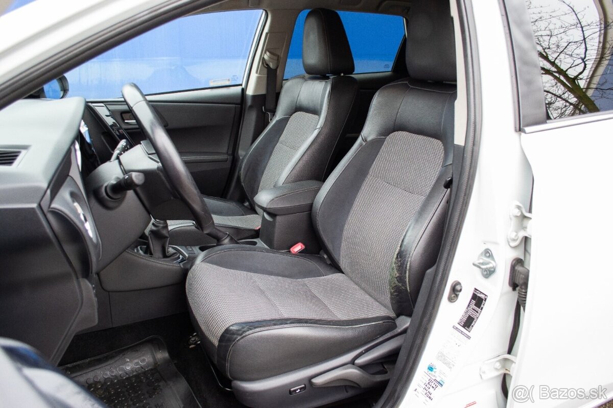 Toyota Auris 1.6 l D-4D - 9