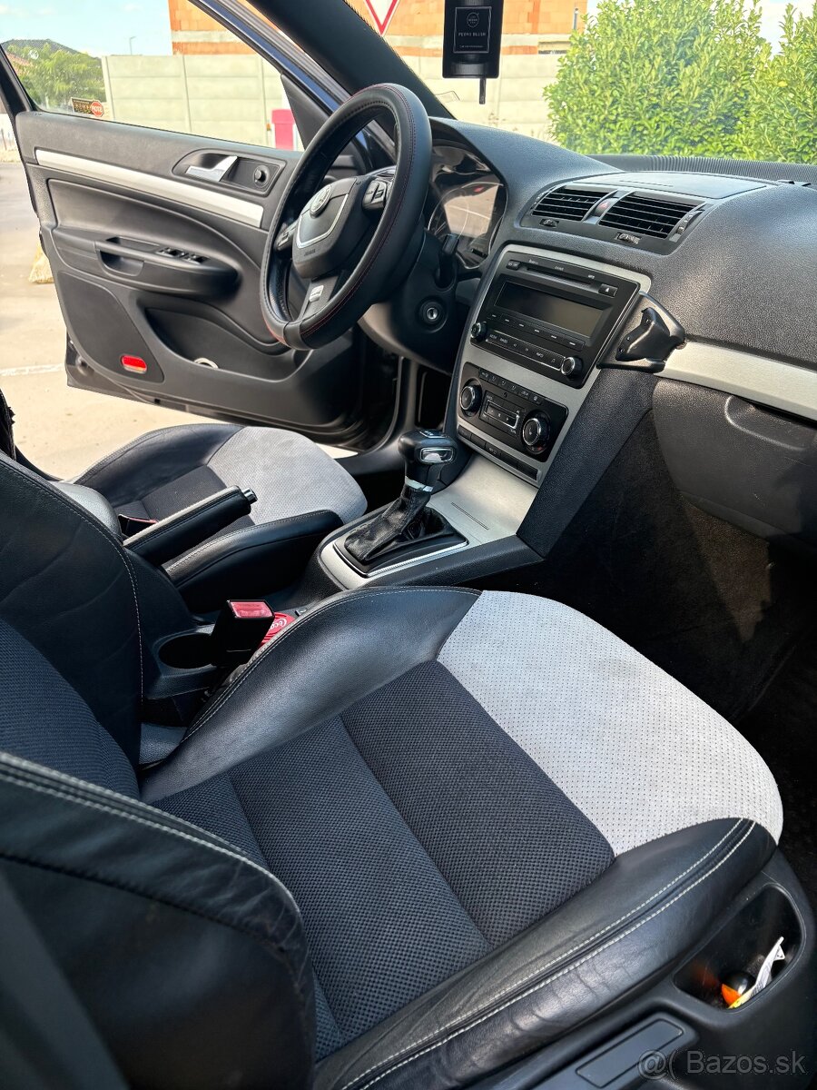 Octavia RS CR DSG - 9
