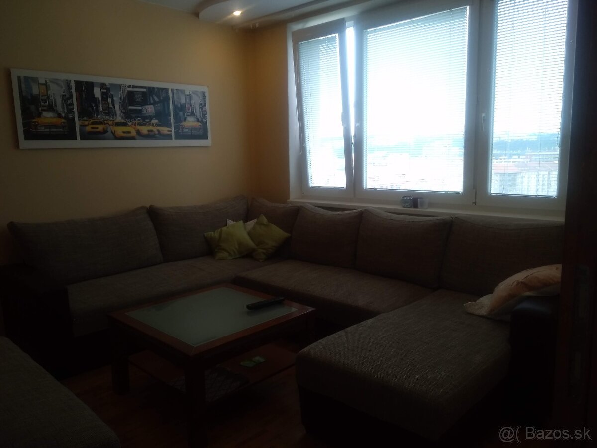 Prenájom 3 izbový byt, OC Tip- Top - Staré mesto - 9