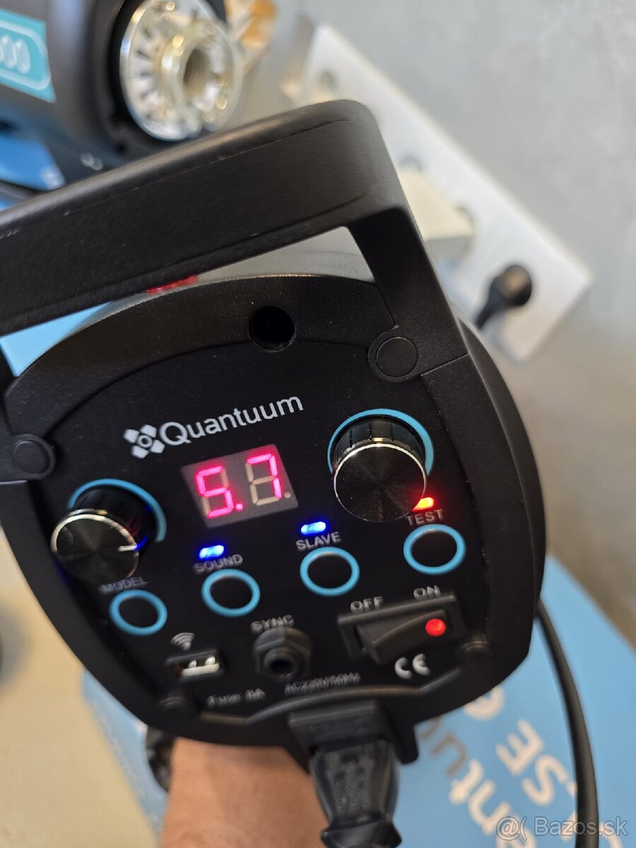 Quantuum studiove zablesky - 9