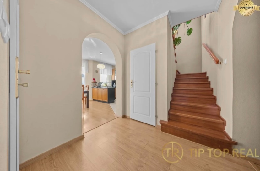 🏠 𝐏𝐎𝐂𝐓𝐈𝐕Ý 𝐃𝐎𝐌 𝐒 𝐎Á𝐙𝐎𝐔 𝐏𝐎𝐊𝐎𝐉𝐀 – 𝐁ÁČ 📍 - 9