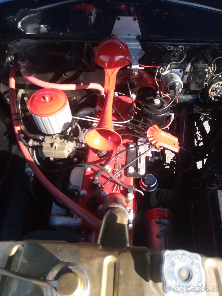 CHRYSLER ROYAL 4,1 L 1942 - 9