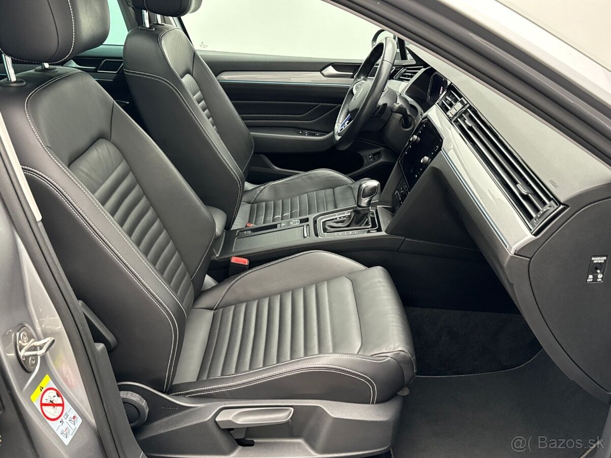 VW PASSAT GTE 1.4 PLUGinHybrid 2020 ...21000 s DPH - 9