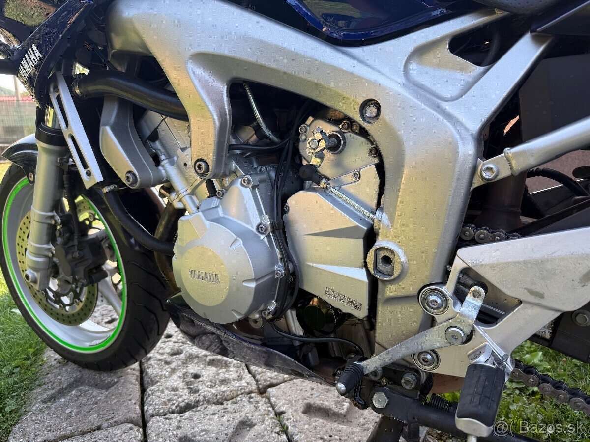 YAMAHA FZ6 FAZER - 9