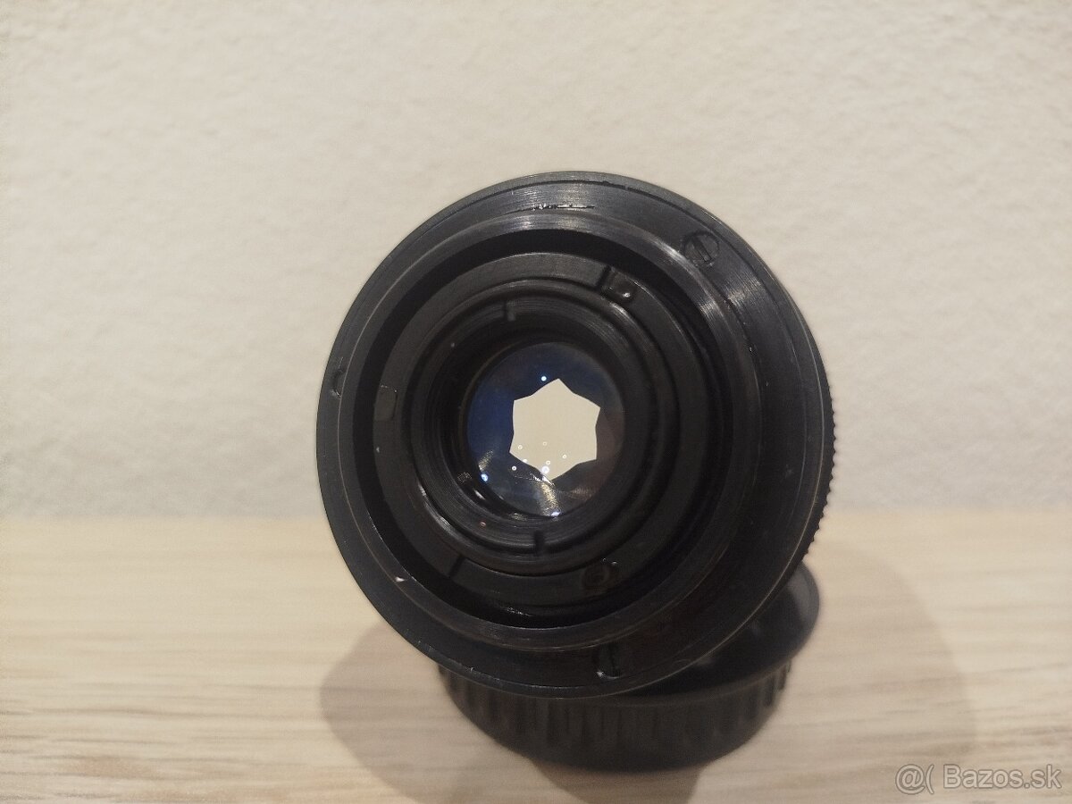 INDUSTAR-61L/3-MC 2.8/50 M42 - 9