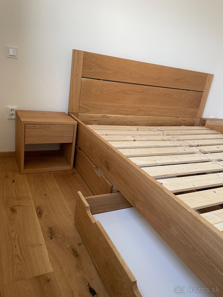 Masívna dubová posteľ 180x200cm s výsuvnými boxami - 9