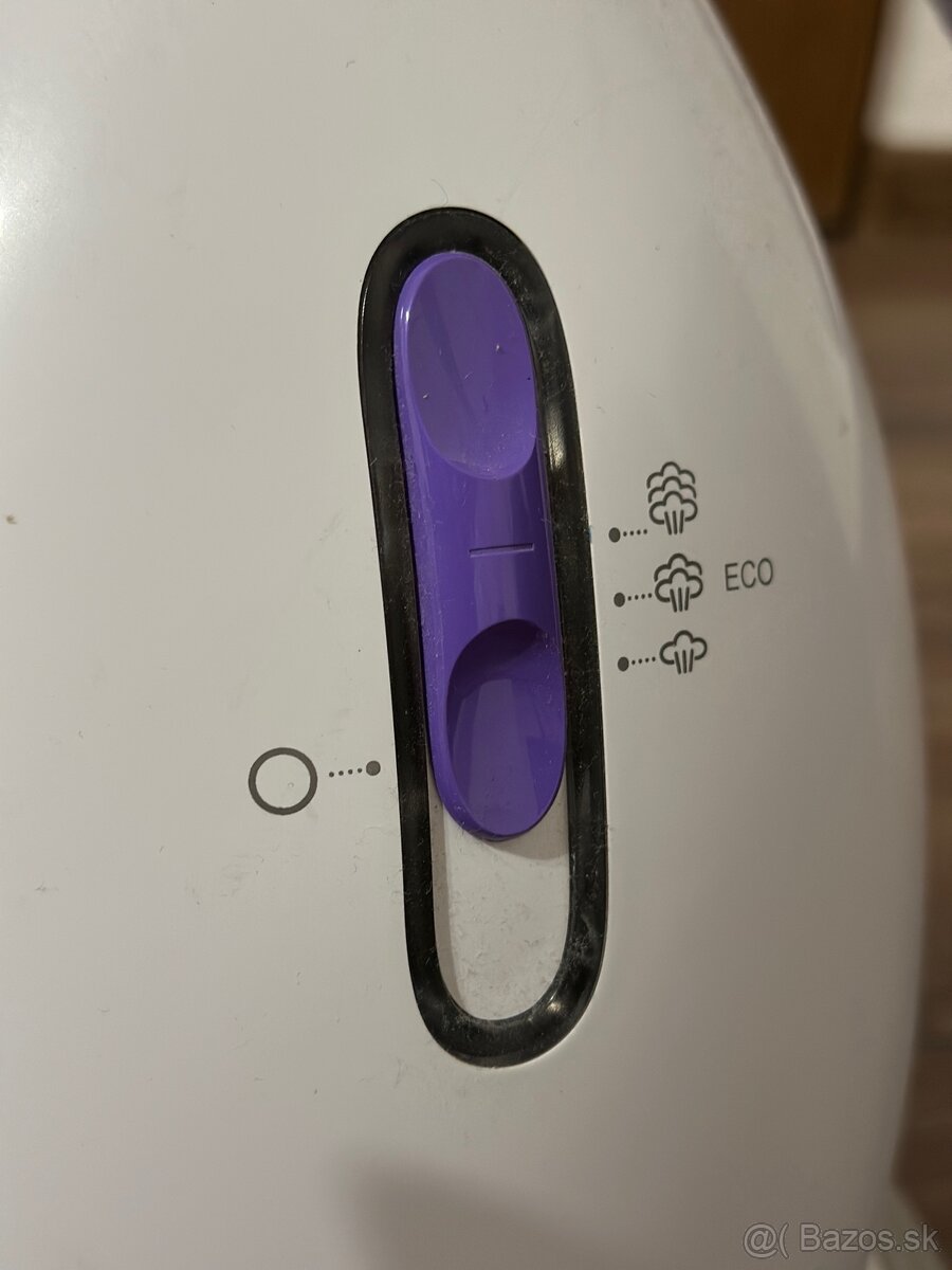Stojanový naparovač odevov Philips DK, BA, balík - 9