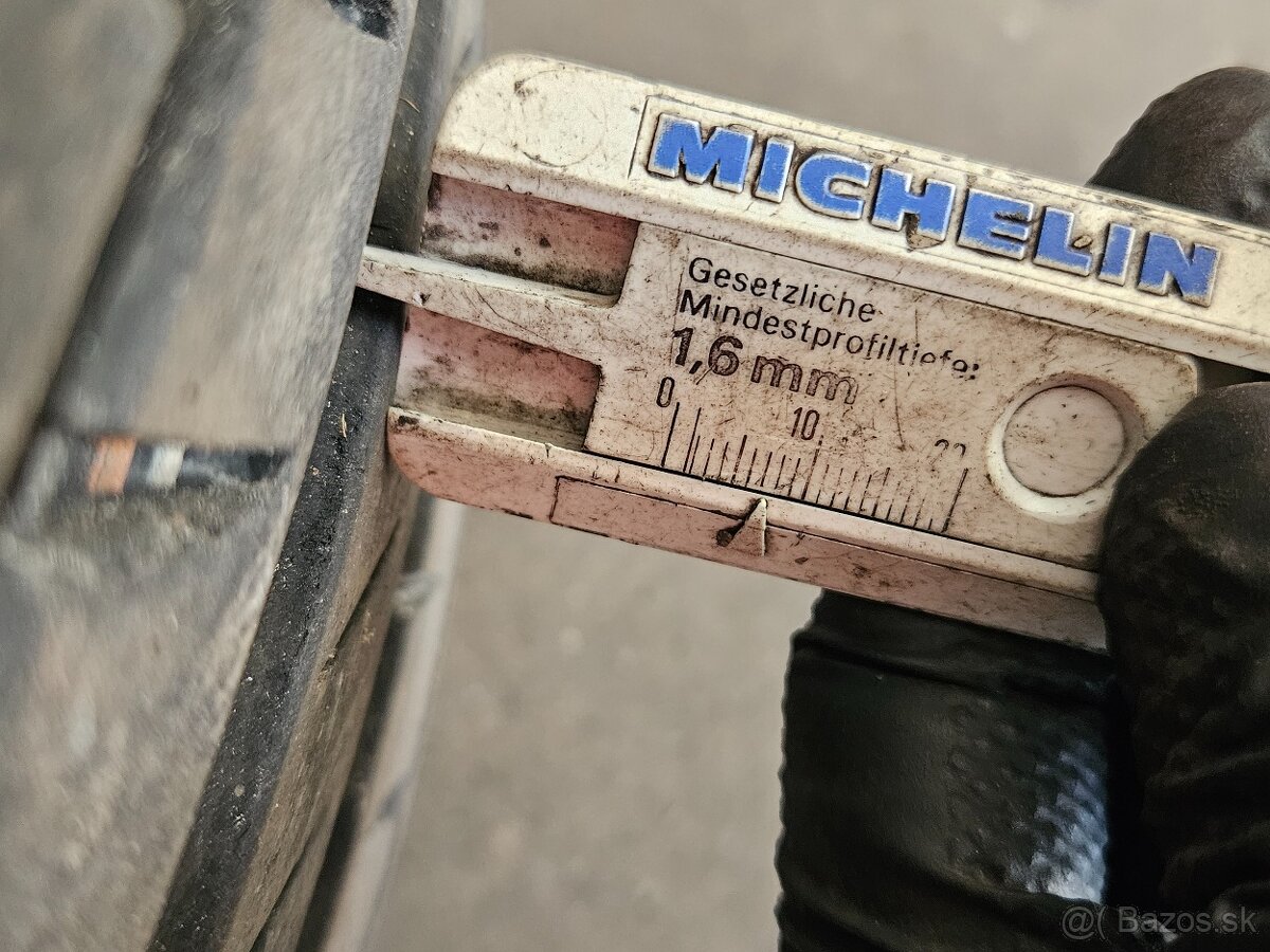 245/40 R19 Continental - 9