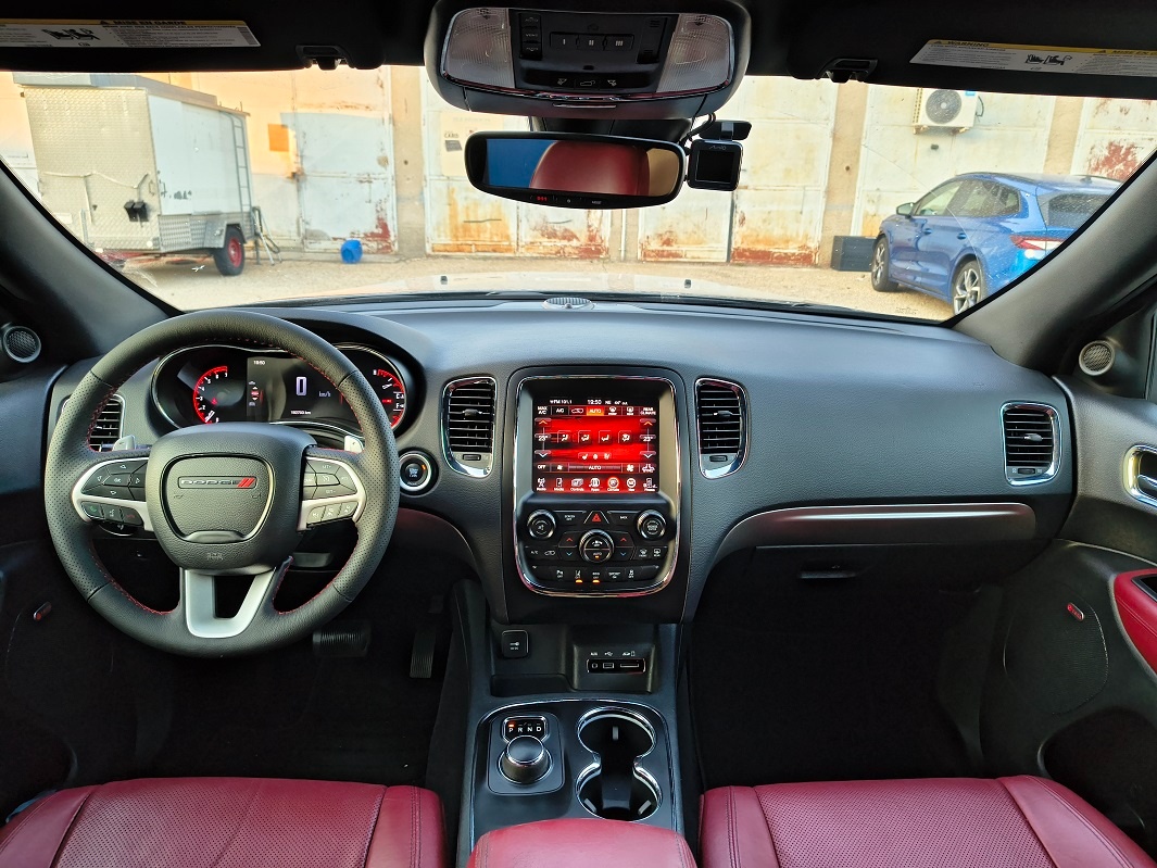 2017_DODGE DURANGO 5.7 V8 R/T 4x4_7 miestne_ - 9