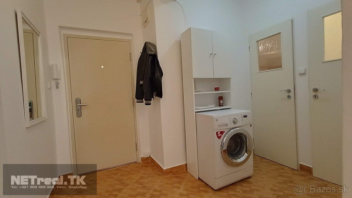 -OC NIVY- Veľký 2-izbový byt, s rozlohou 62 m2- TERASA - - 9