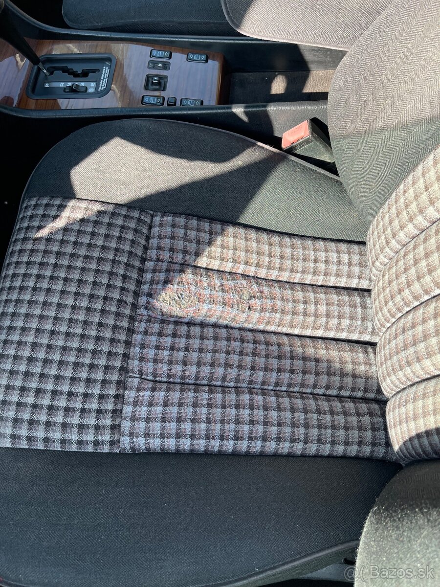 Mercedes-Benz C124 230 CE - 9