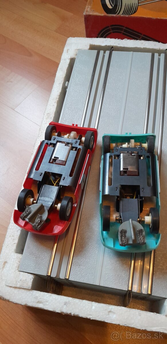 Retro autodraha ites - 9