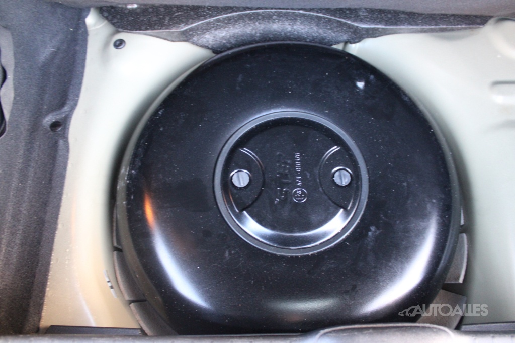 Peugeot 208 1,4 i 16V + LPG 70 kW - 9