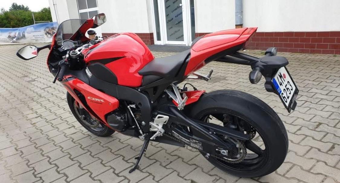 Honda cbr 1000 RR Fireblade - 9