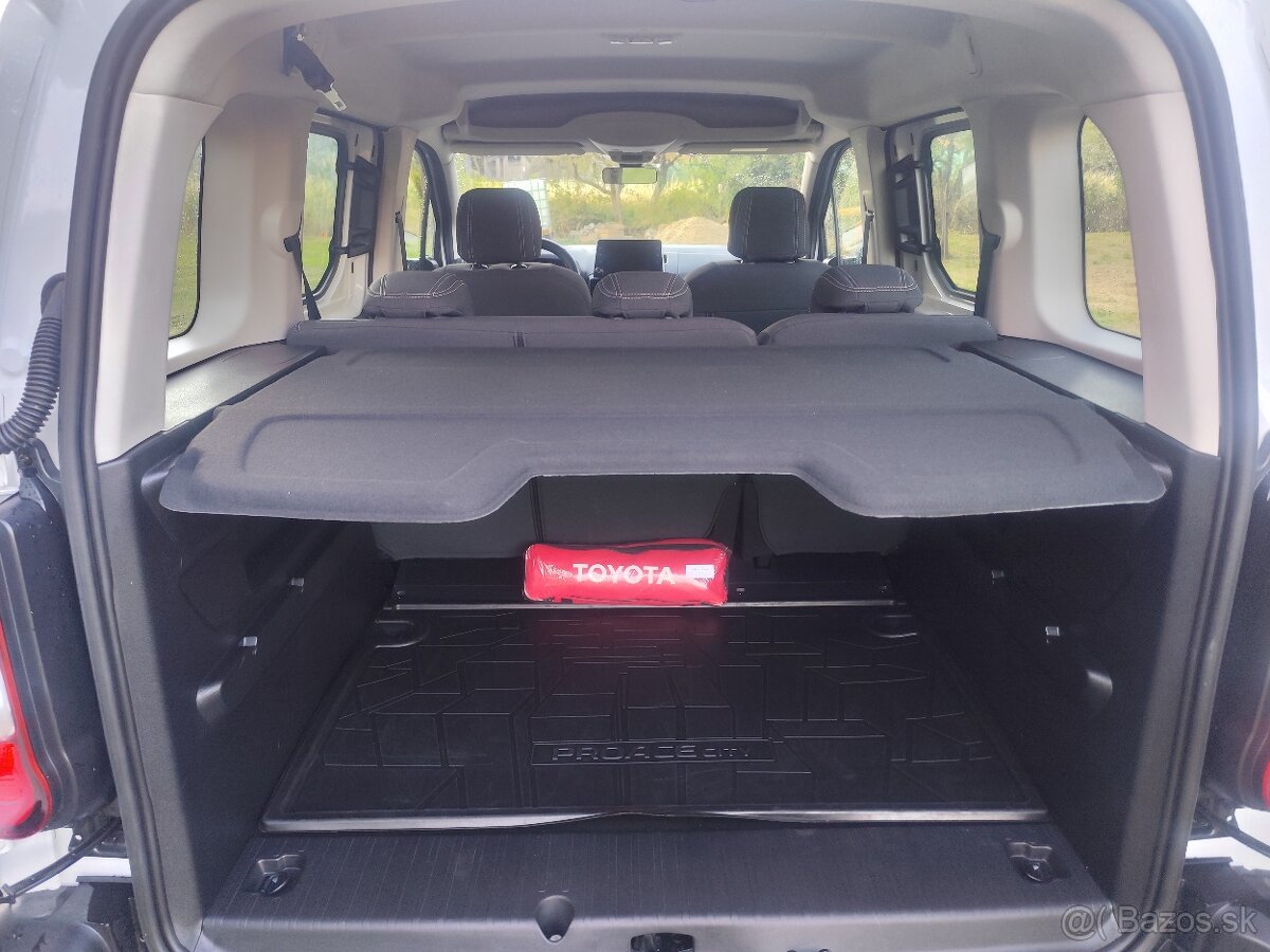 TOYOTA PROACE CITY VERSO - 9