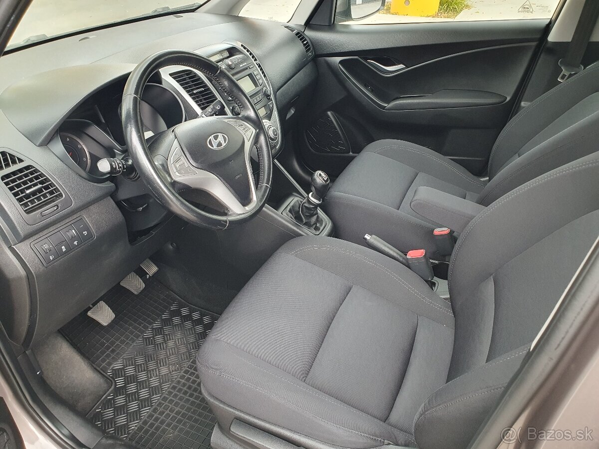 Hyundai ix20 1.6 CRDi 16V Stile 94KW,,M6, 5d - 9