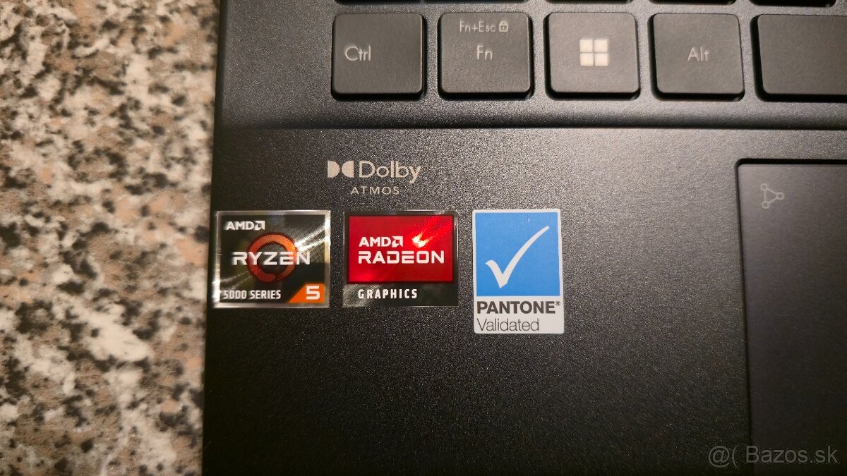 Asus Zenbook 14 OLED (16GB RAM, 1TB SSD) – Špičkový displej - 9