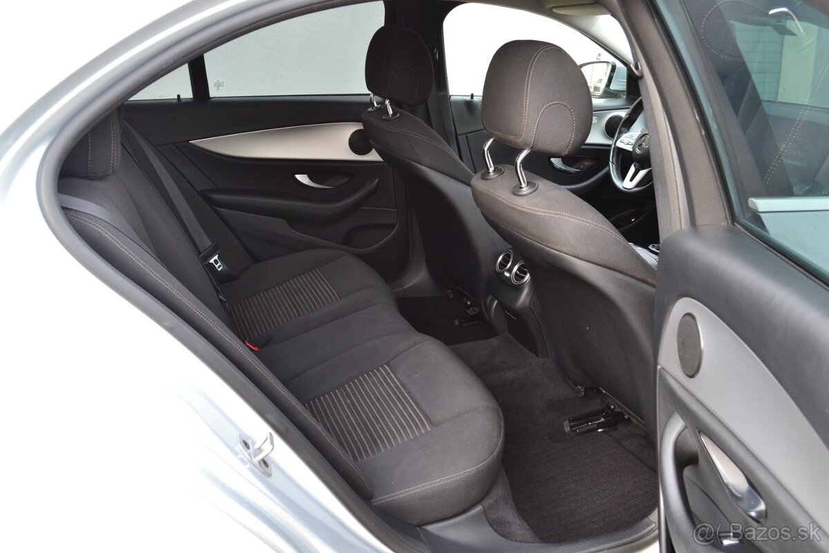 Mercedes-Benz E trieda Sedan 220d 4 MATIC - 9