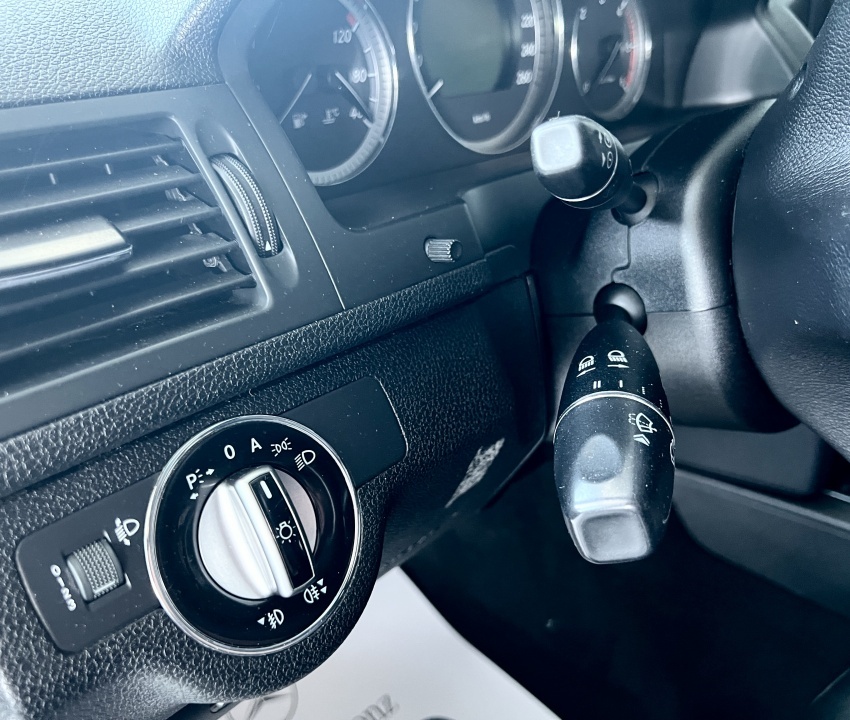 Mercedes-Benz C 200CDI Automat BlueEFFICIENCY Elegance SK - 9