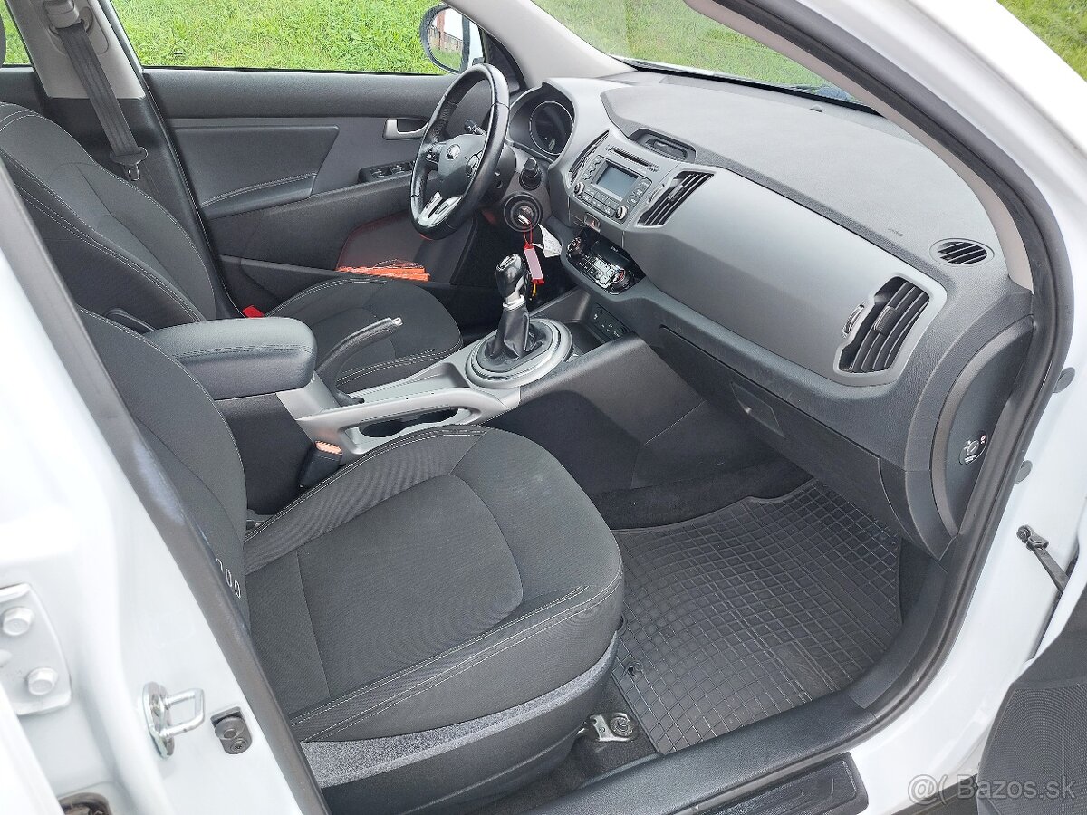 Kia Sportage 2.0 CRDi 4WD Gold - 9