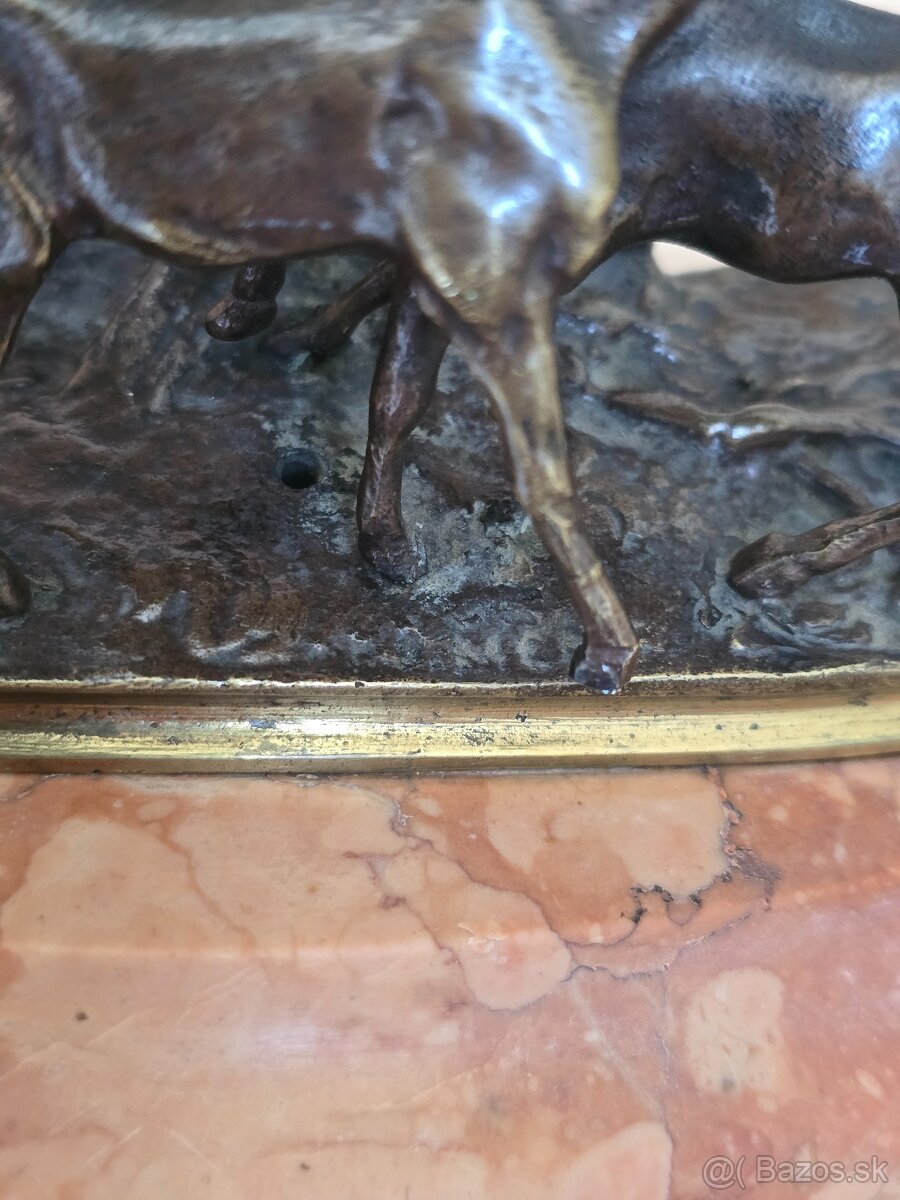 Bronzová socha kone - 9