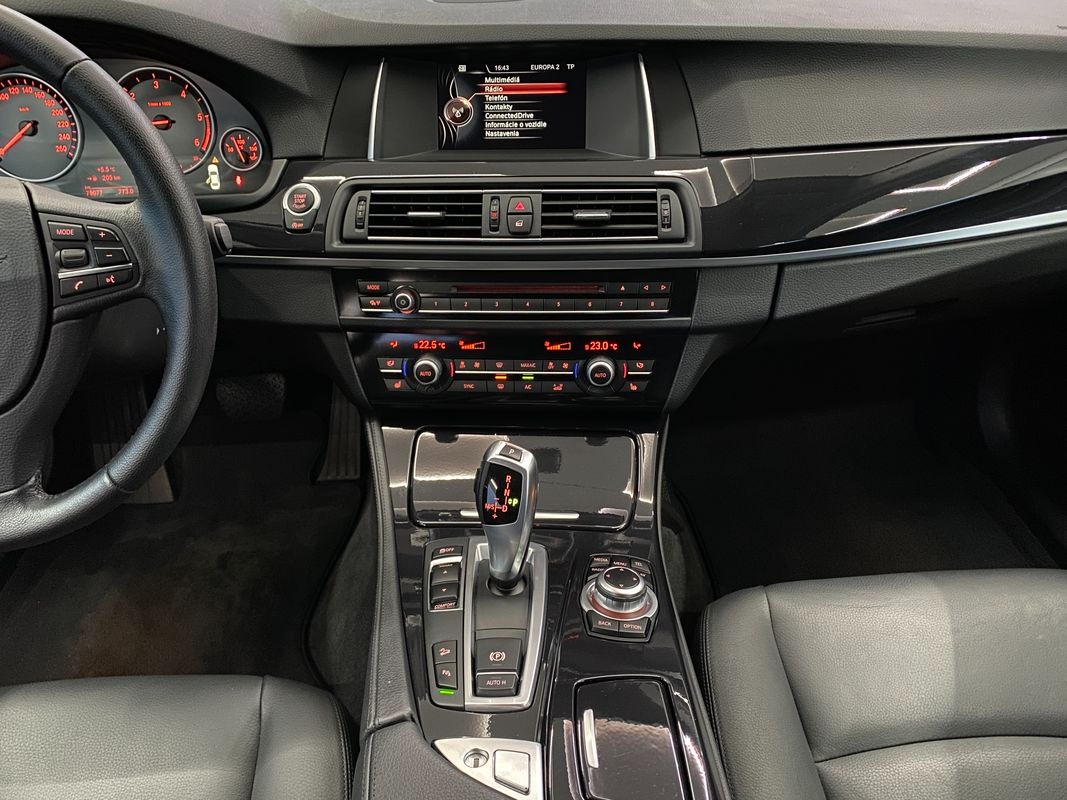 BMW 520d xDrive A/T 140 kw - 9