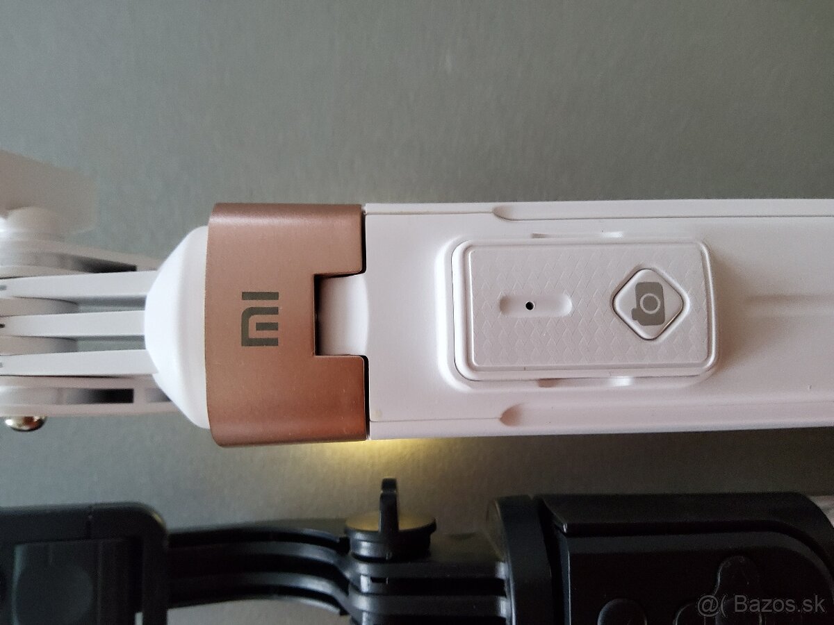 Predám selfie tyč, značky Xiaomi a NeePho - 9