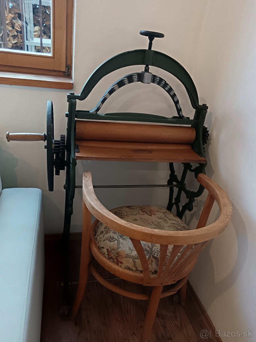 Starožitný mangel - 9