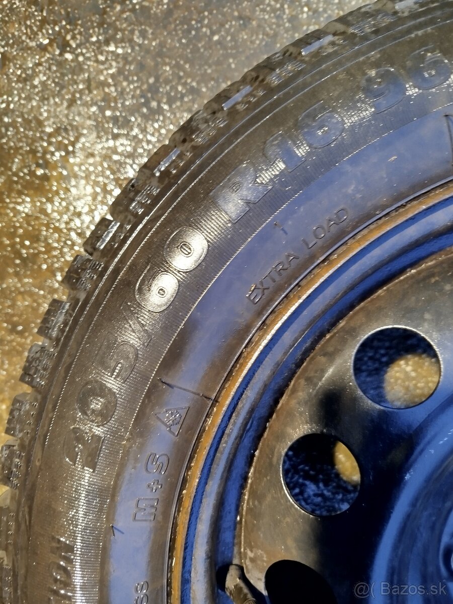 205/60 R16 zimné +plechové disky 6,5Jx16 - 9