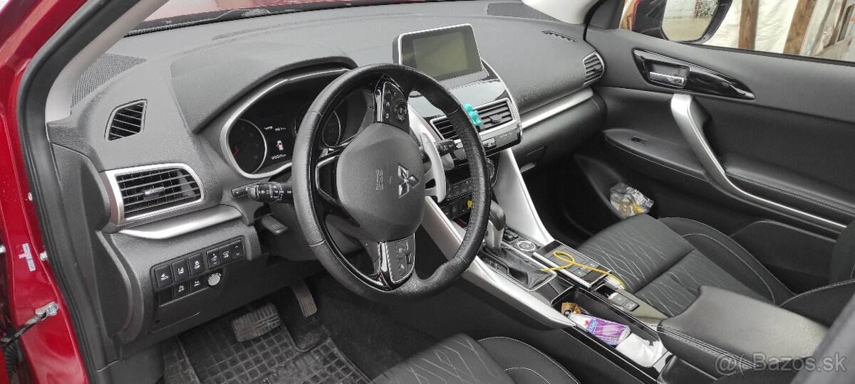 Predám Mitsubishi eclipse cross benzín/lpg - 9