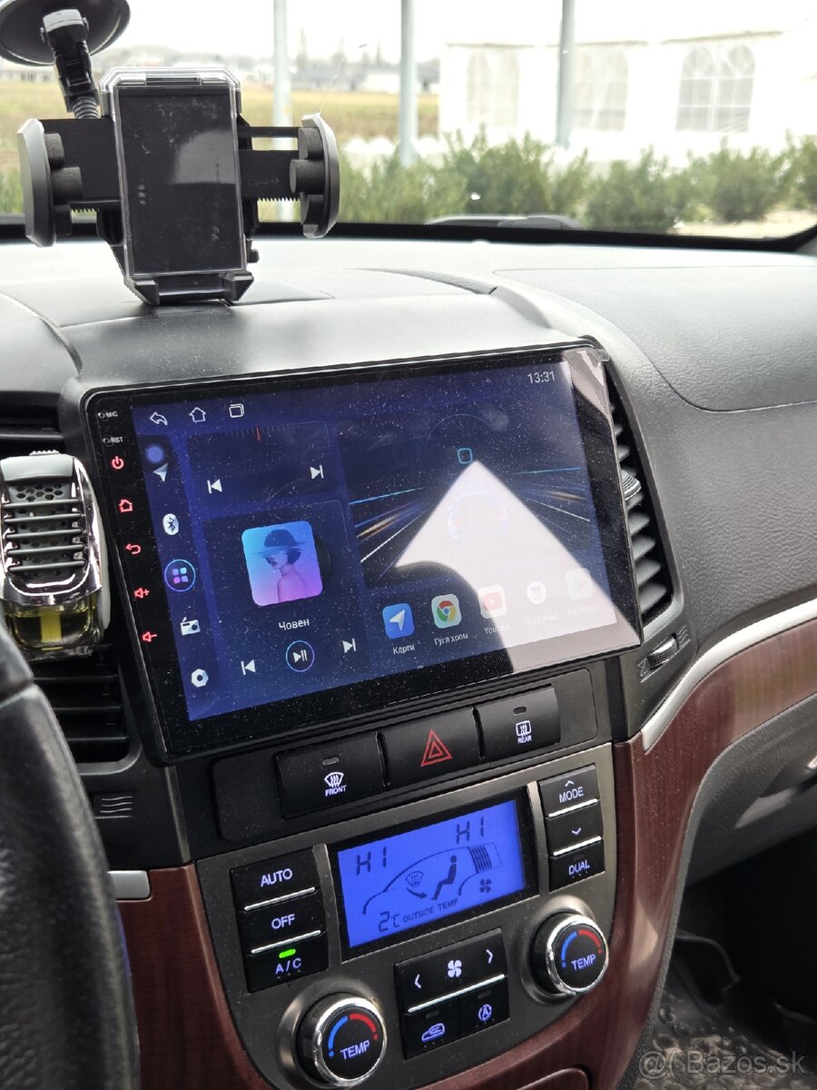 Hyundai Santa Fe • Komfortné a priestranné SUV - 9