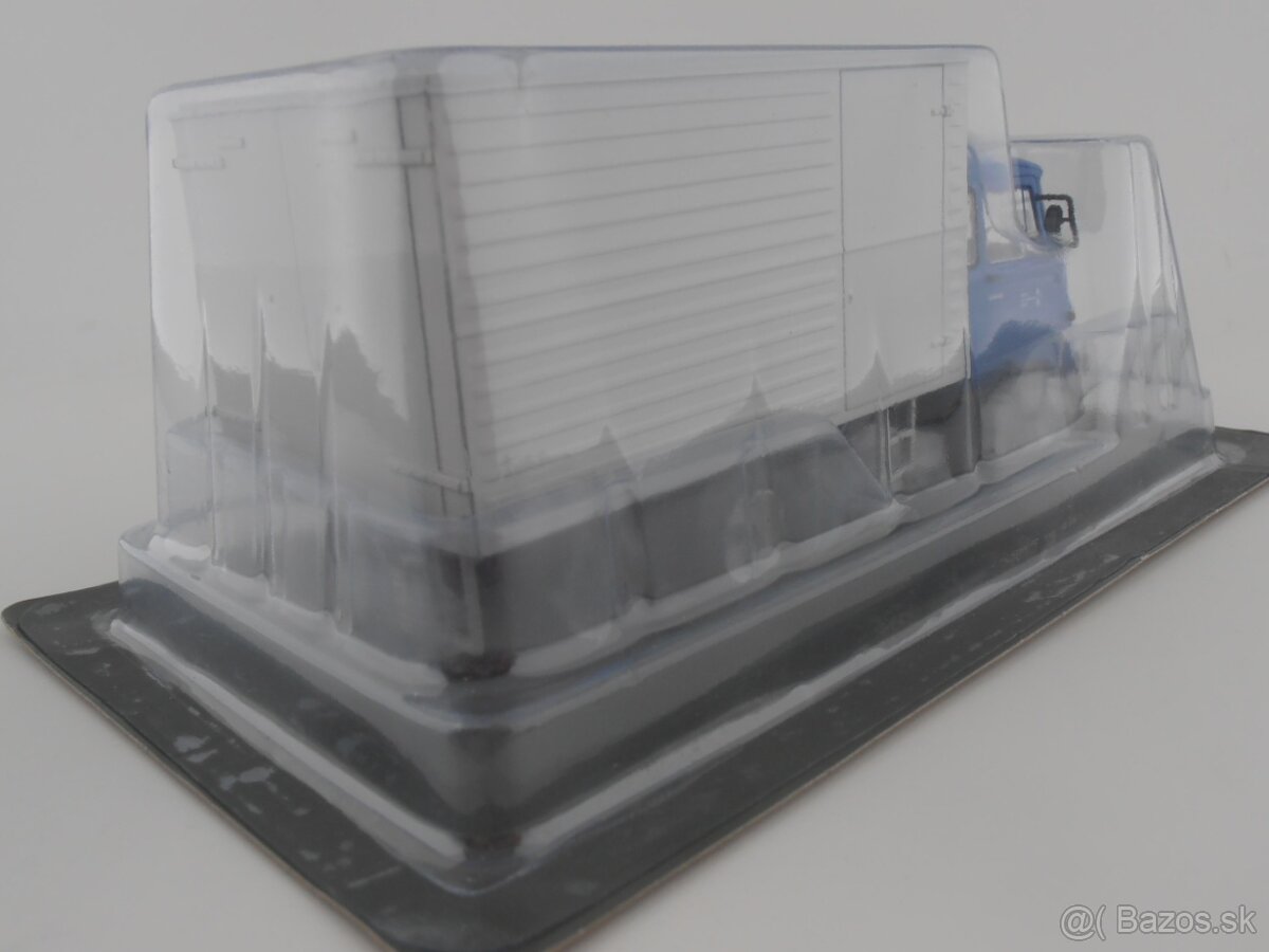 Škoda 706 RT, Robur LO3000 1/43 - 9