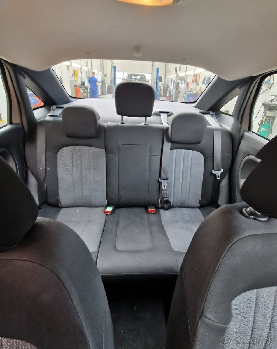 Fiat Linea 1.4 T-jet - 9