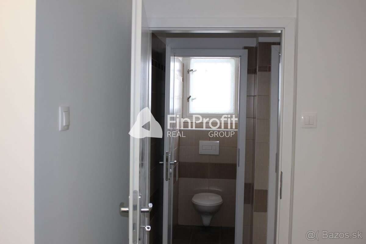 Kancelárie v centre mesta na prenájom - výmera od 18 m2, ul. - 9