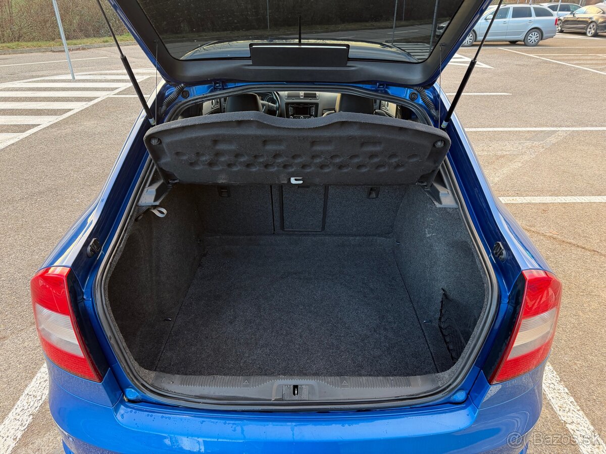 Skoda Octavia II RS Top stav - 9